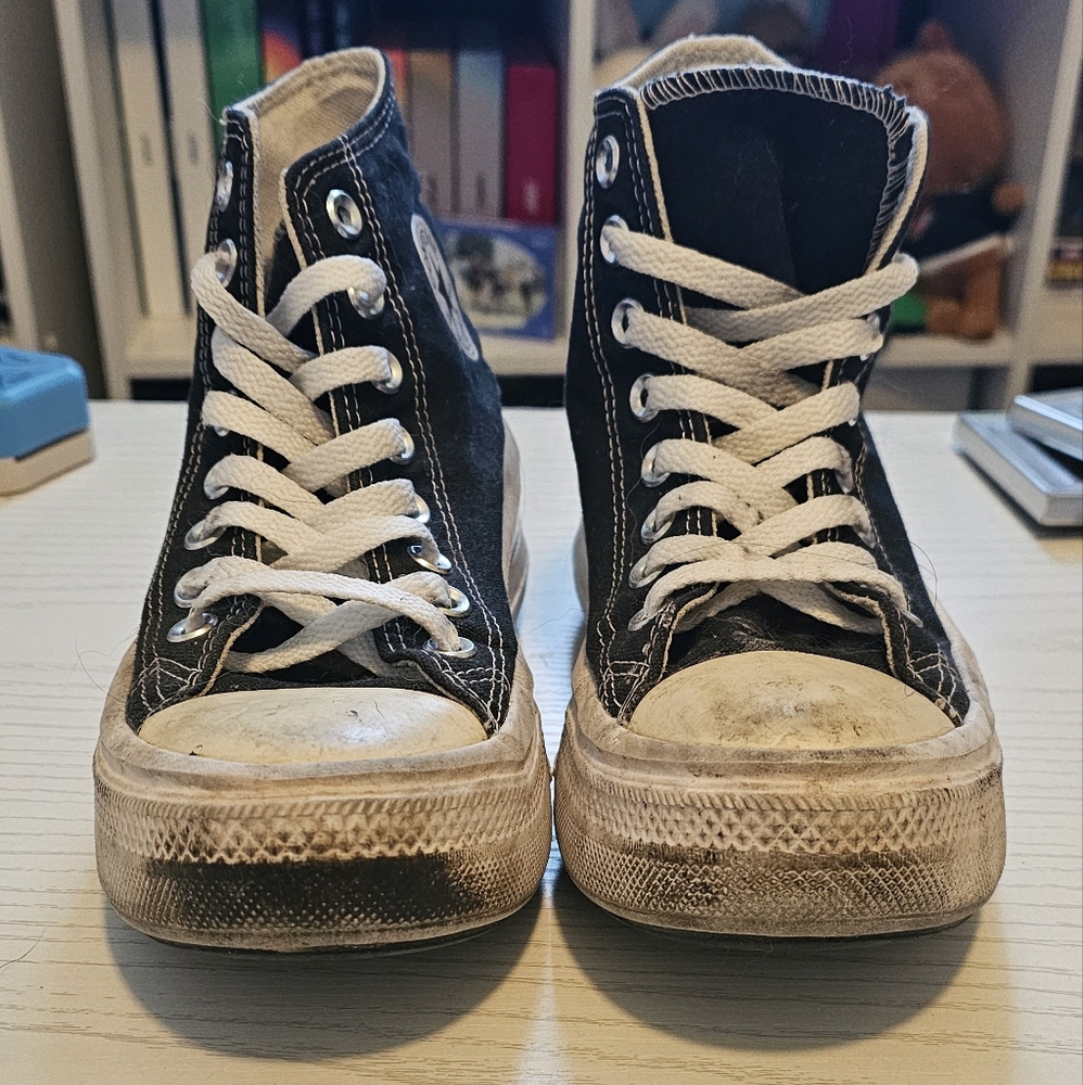 converse shoes